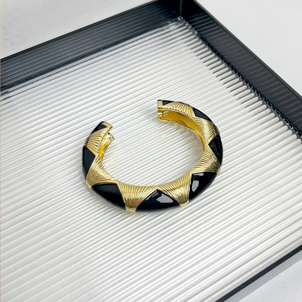 French Retro Enamel Bracelet | Black Gold Oval Design