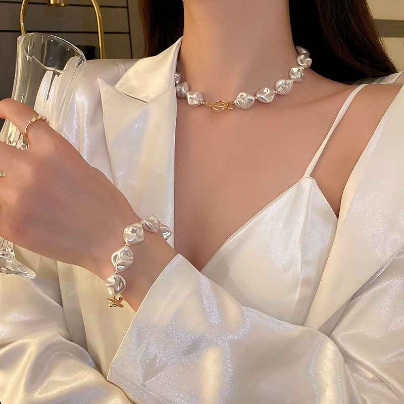 Luxury Pearl Necklace and Bracelet Set for Special Moments