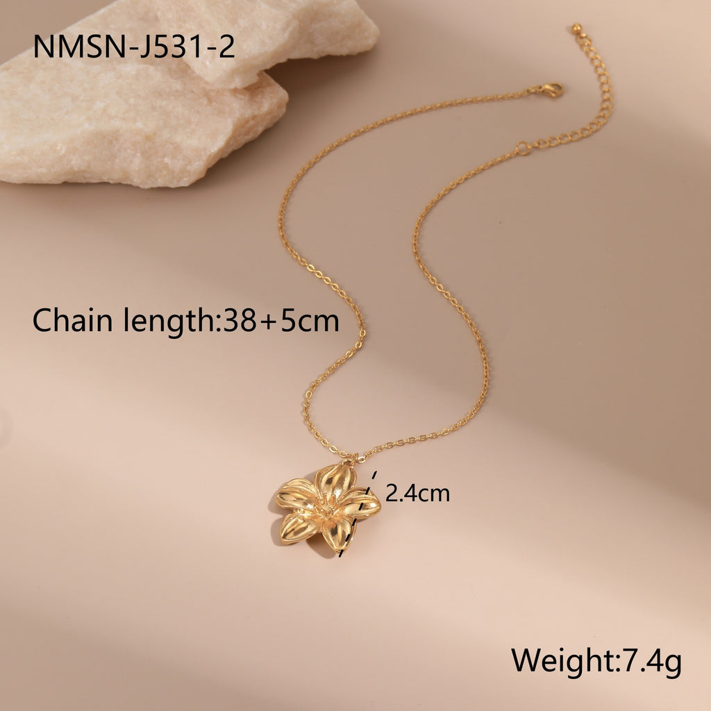 Elegant Gold Flower Jewelry Set – Statement Earrings, Necklace & Ring