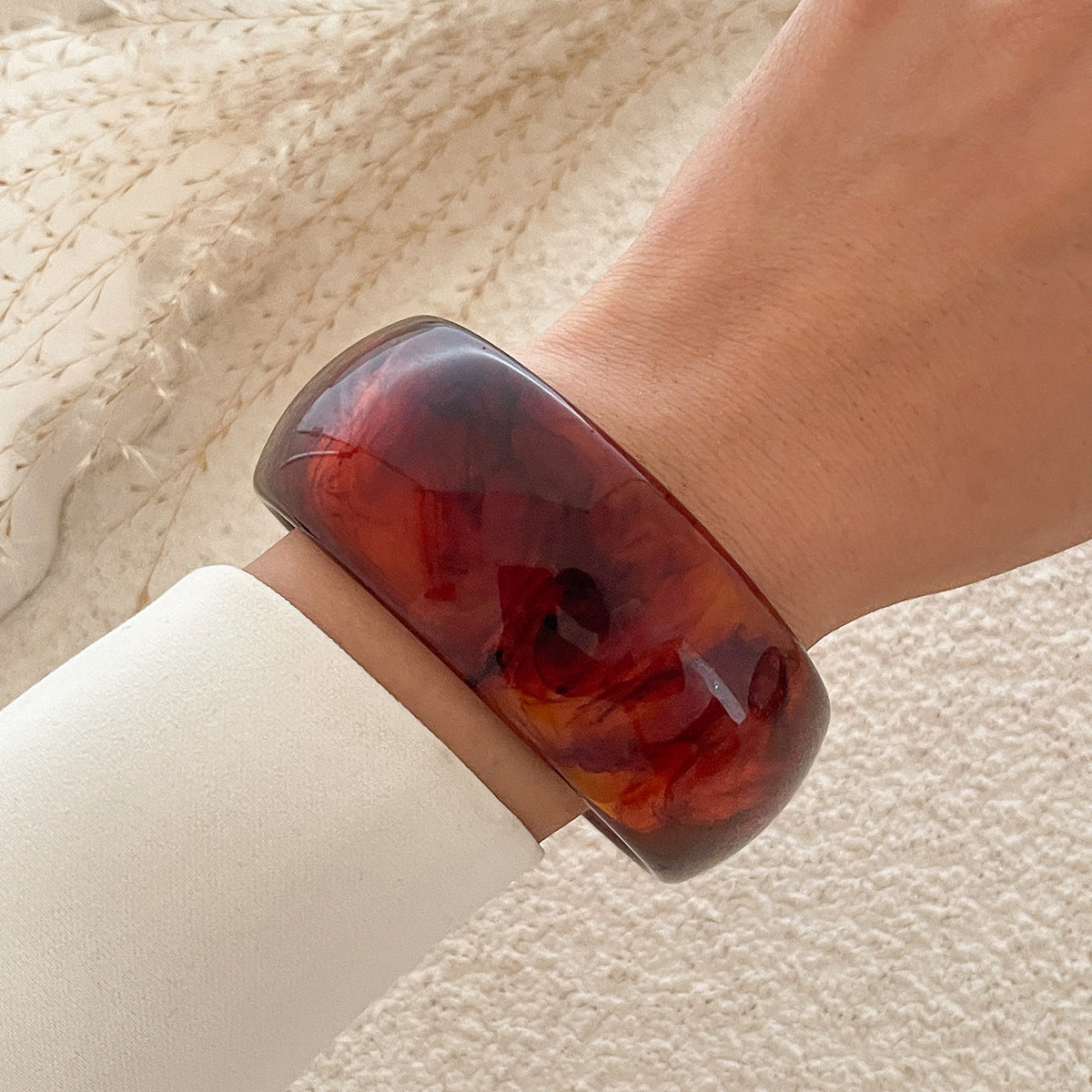 Chunky Resin Bangles – Bold Minimal Aesthetic Bracelet Stack for Women