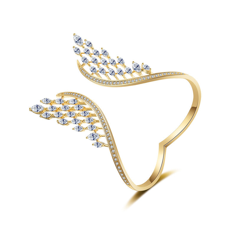 Angel Wings Zirconia Jewelry | Gold-Plated Statement | Luvia