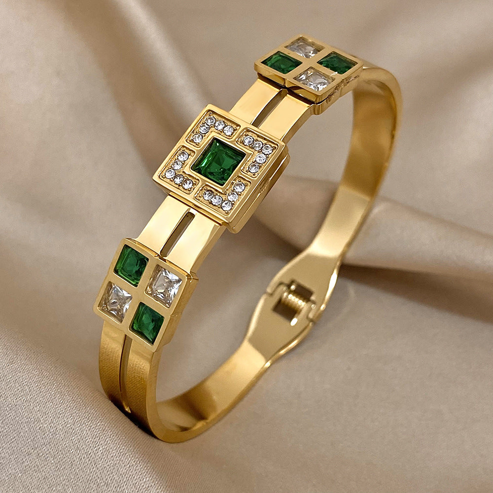 Niche Designer Fashion Jewelry For Women
