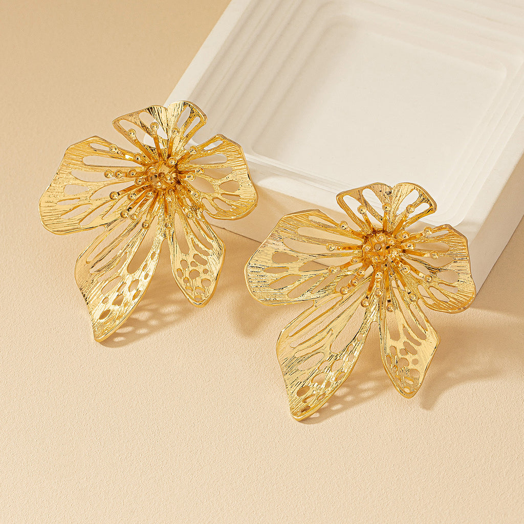 Minimalist Beautiful Flowers Personalized Earrings