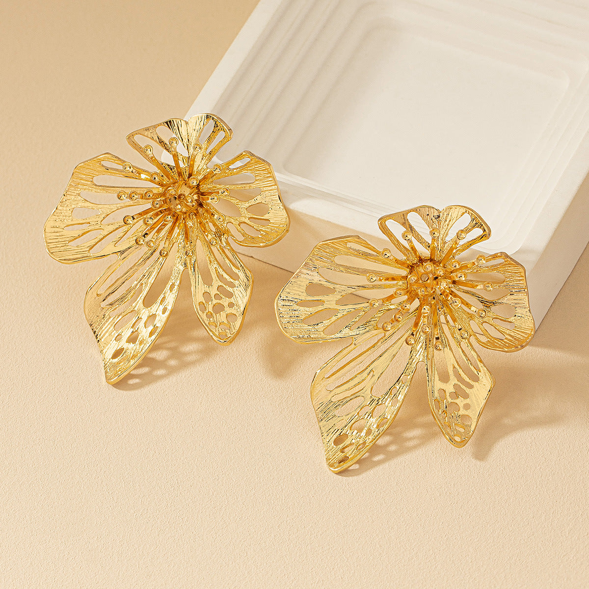 Minimalist Beautiful Flowers Personalized Earrings