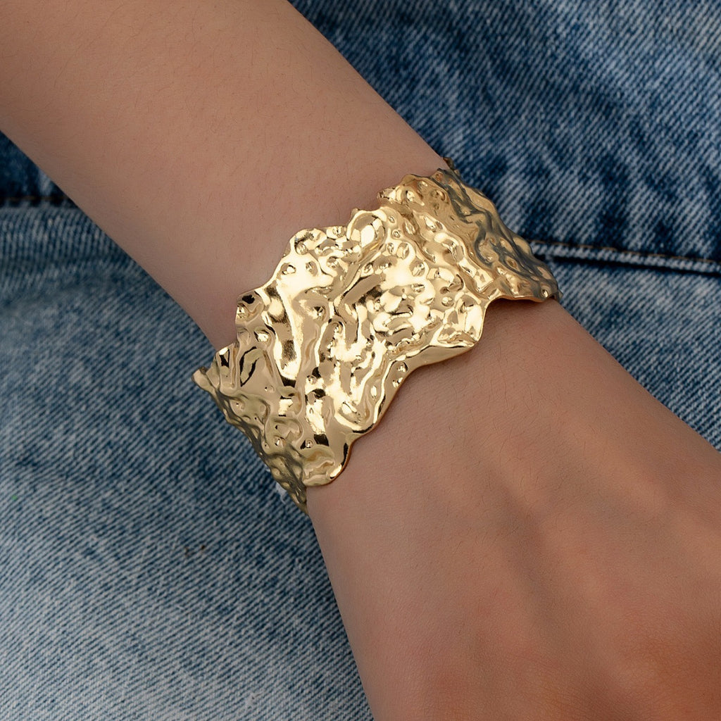 Golden Flow | 18K Gold Plated Cuff Bracelet