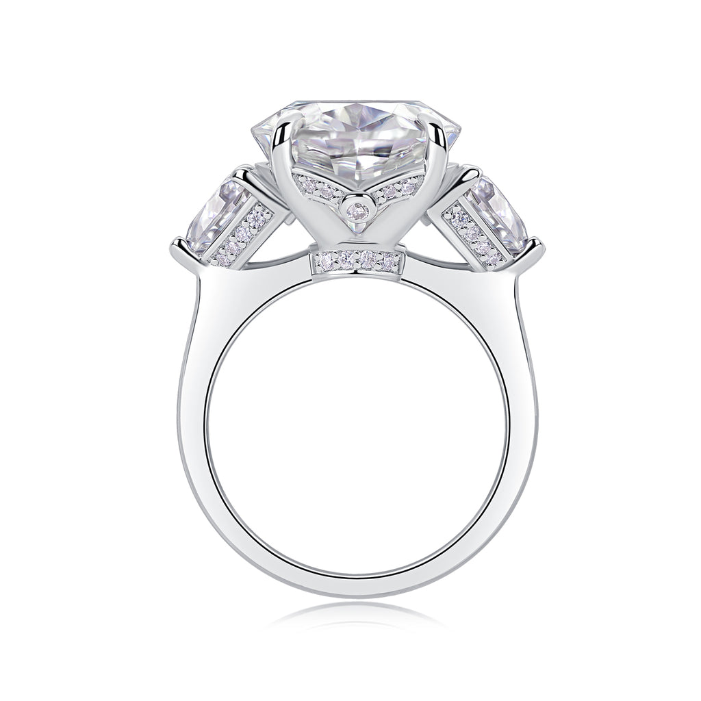 Oval Moissanite Ring – 925 Sterling Silver | Platinum Plated | Sizes 5-9