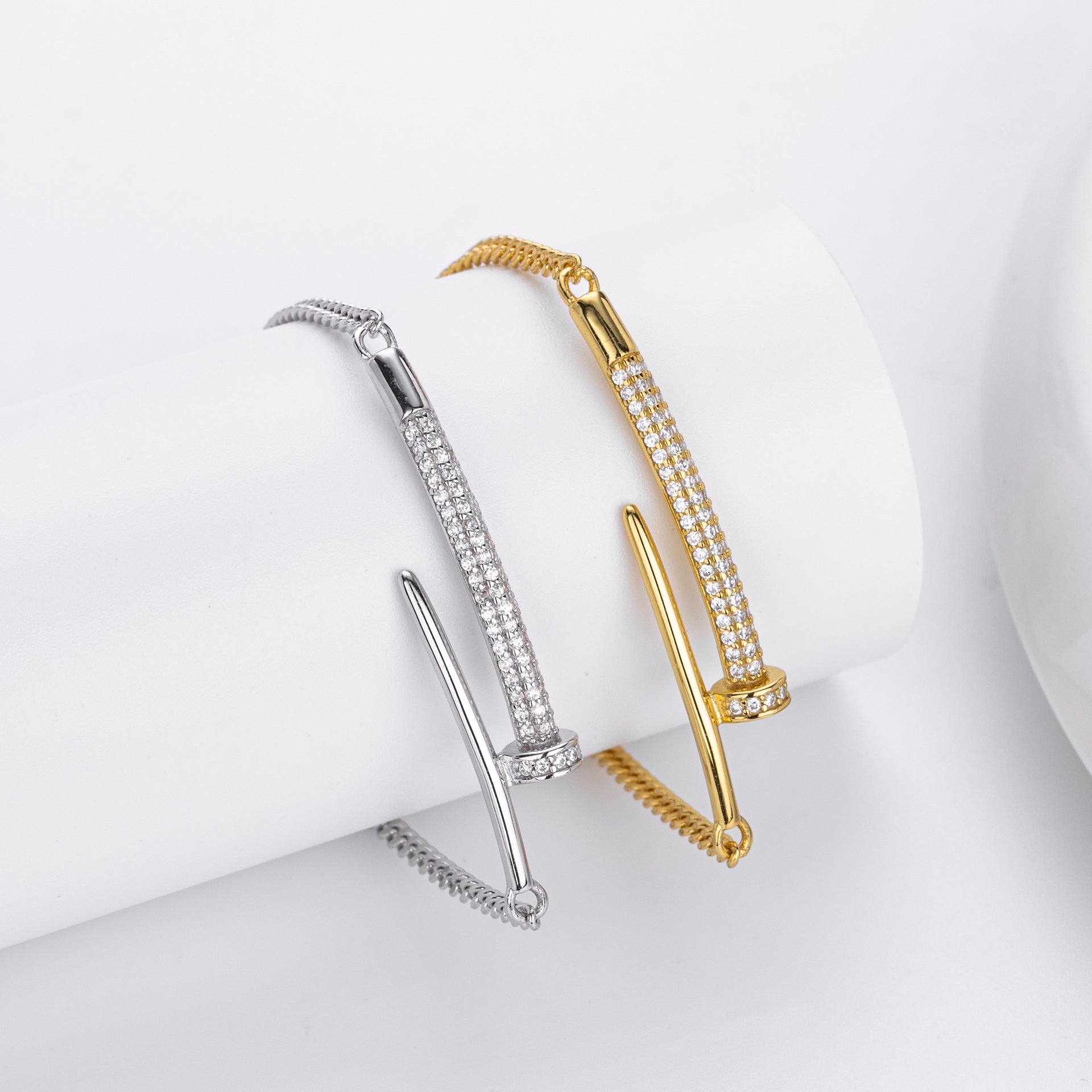 Zircon Rivet Silver Bracelet