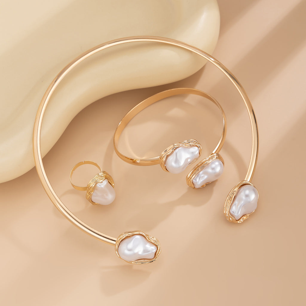 Luxury Gold Baroque Pearl Jewelry Set – Timeless Elegance for Modern Women