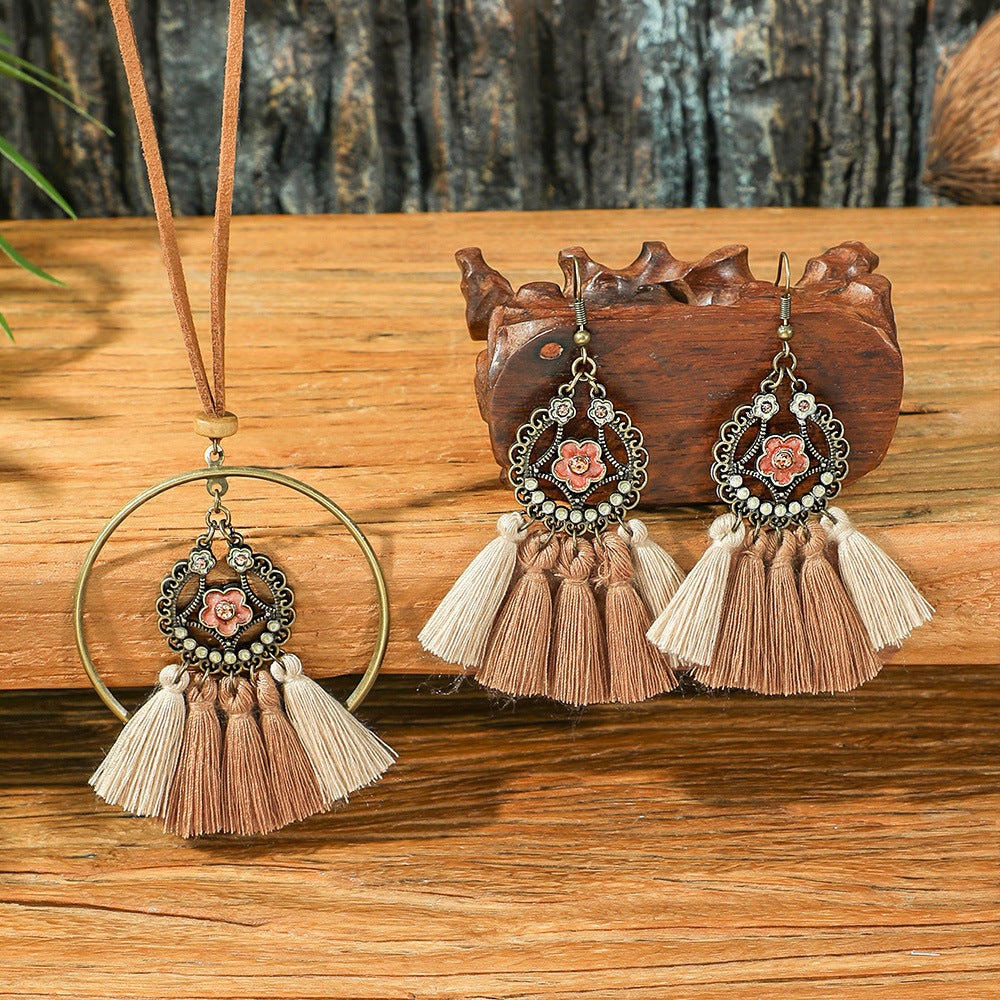 Vintage Bloom | Retro Floral Jewelry Set