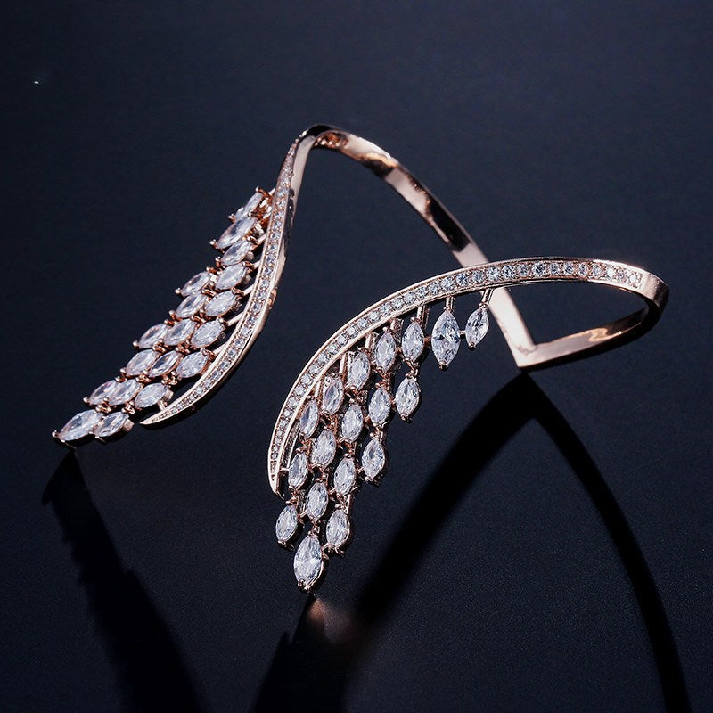 Angel Wings Zirconia Jewelry | Gold-Plated Statement | Luvia