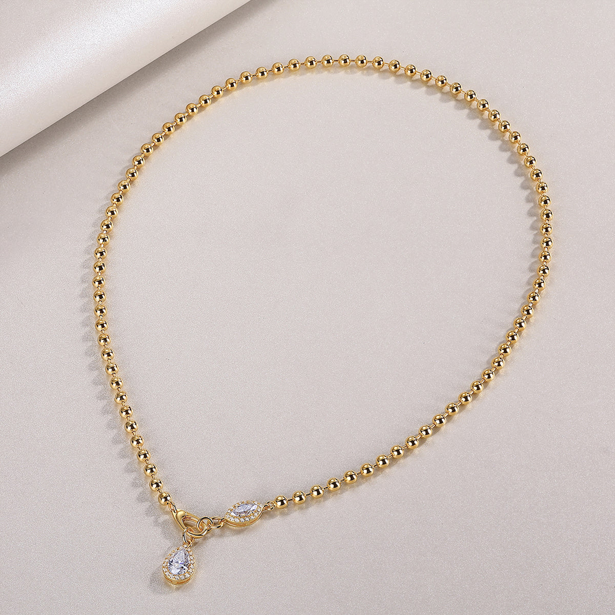 Pear Cut Moissanite Pendant Necklace – 925 Sterling Silver | 6×9mm | 40cm Chain