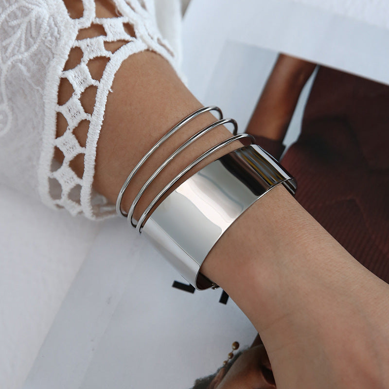 Hollow Metal Cuff Bracelet | Minimal Statement | Luvia