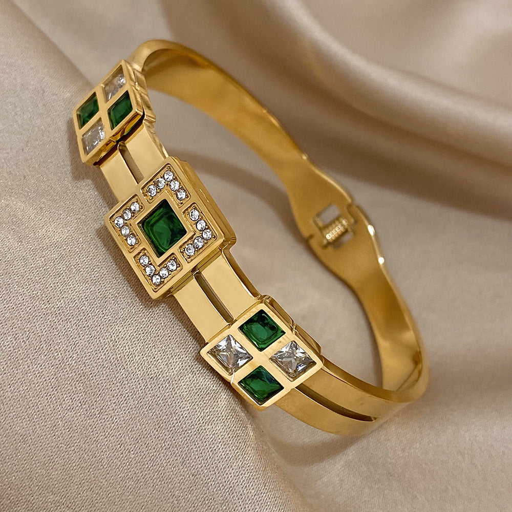 Niche Designer Fashion Jewelry For Women