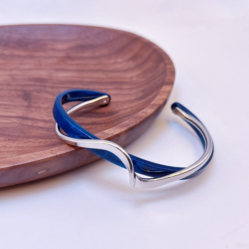 Luxe Curve | Modern Statement Bracelet