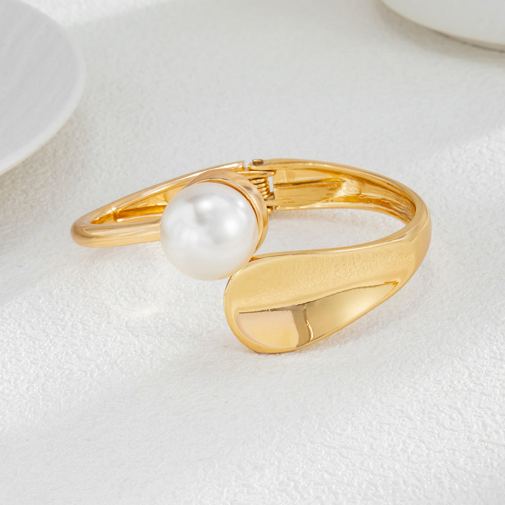 Pearl Open Cuff Bracelet – Gold & Silver Minimal Luxury Jewelry for Women