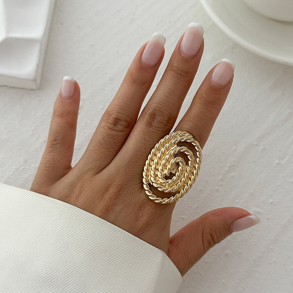Gold Geometric Pearl Ring for Women – Irregular Winding Statement Ring