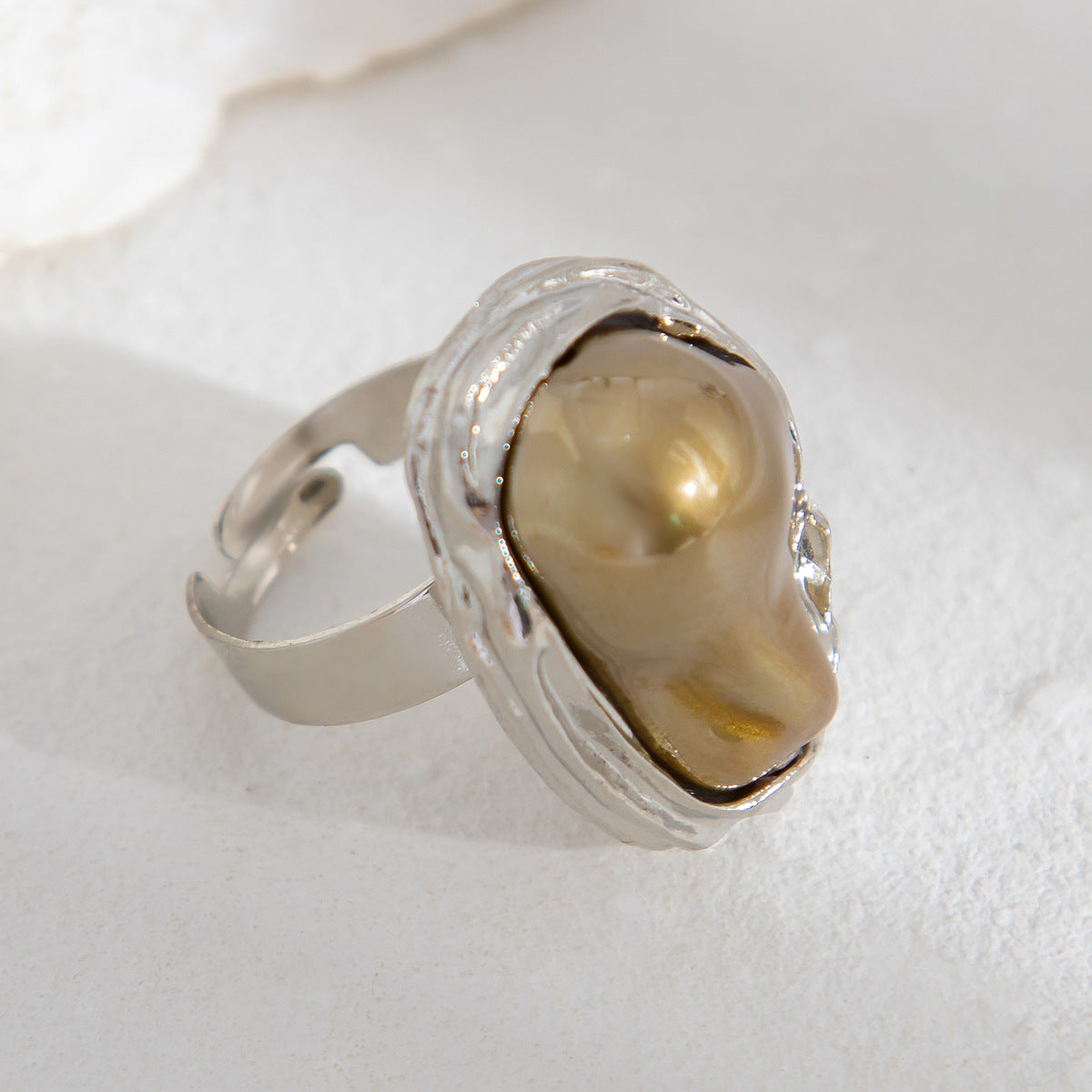 Luxury Baroque Pearl Statement Rings – Timeless Elegance for Modern Women