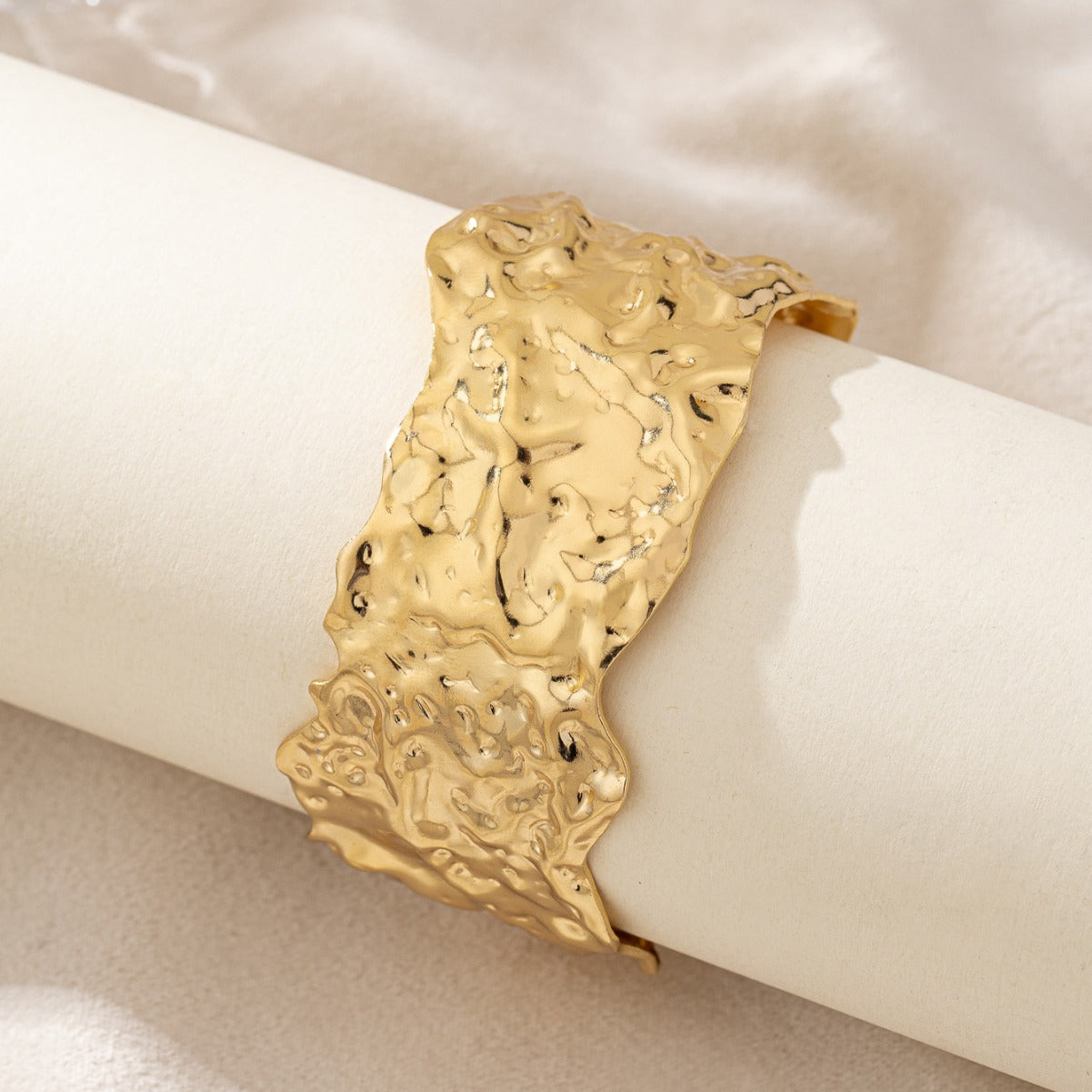 Golden Flow | 18K Gold Plated Cuff Bracelet