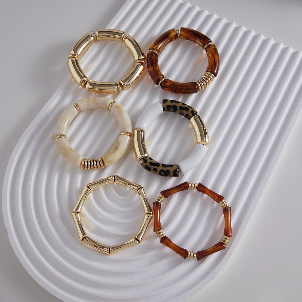 Luxury Stainless Steel Bracelet Set for Women – 2-Piece Retro Classic Bangle
