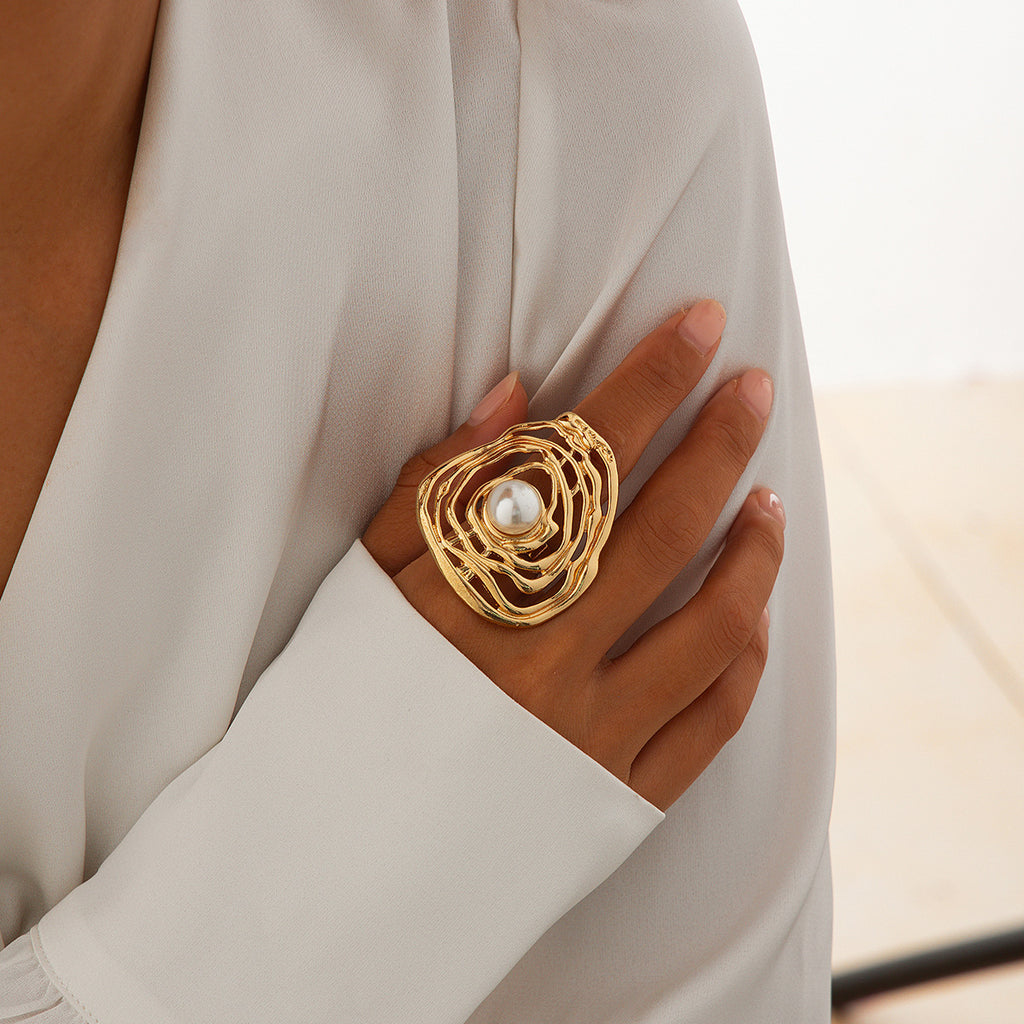 Gold Geometric Pearl Ring for Women – Irregular Winding Statement Ring