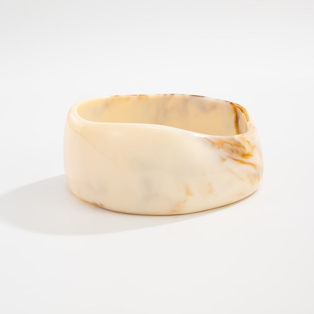 Crossed Metal Spring Bracelet | Modern Flex