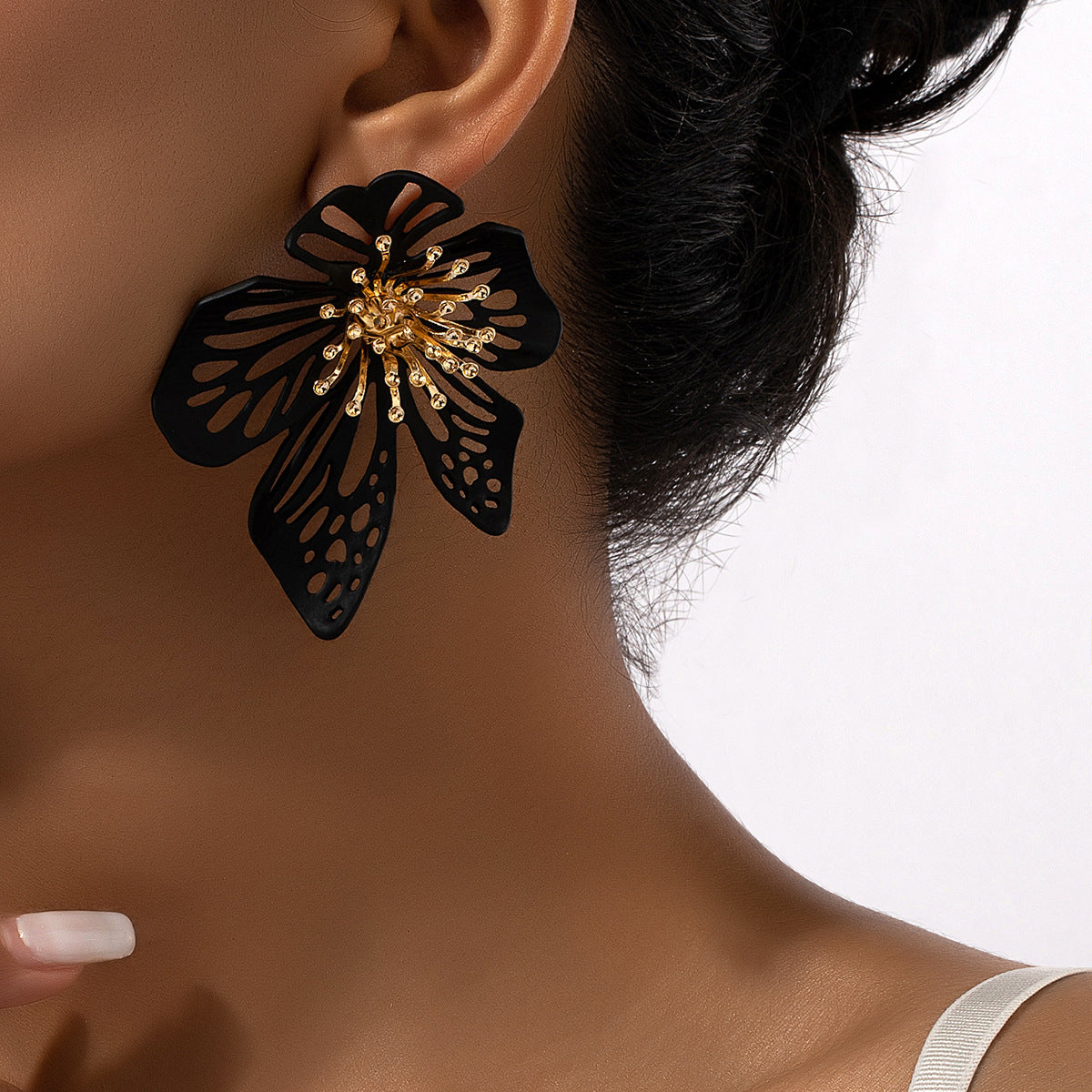 Minimalist Beautiful Flowers Personalized Earrings