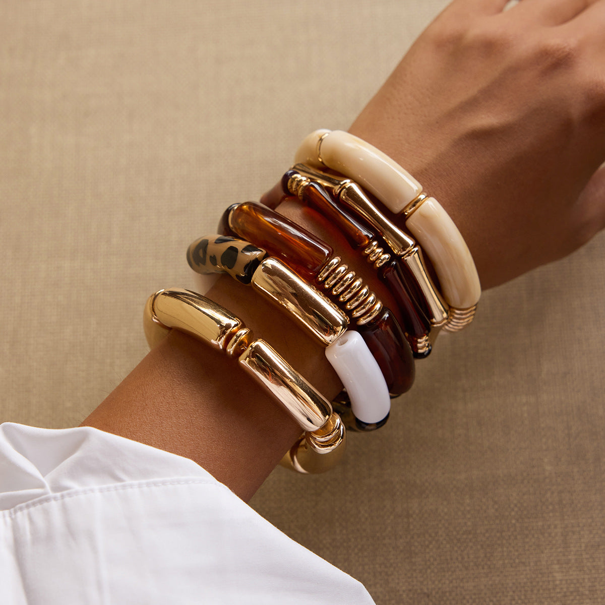 Luxury Stainless Steel Bracelet Set for Women – 2-Piece Retro Classic Bangle