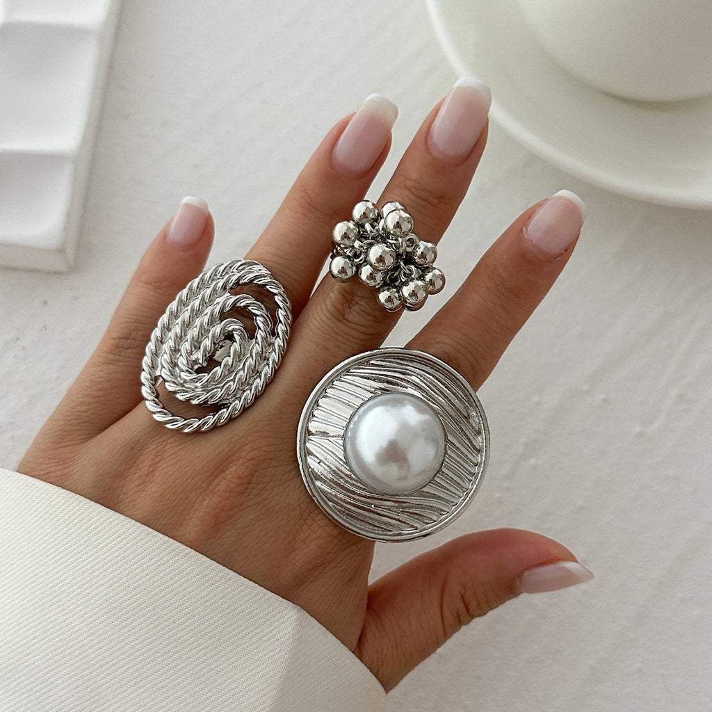 Gold Geometric Pearl Ring for Women – Irregular Winding Statement Ring