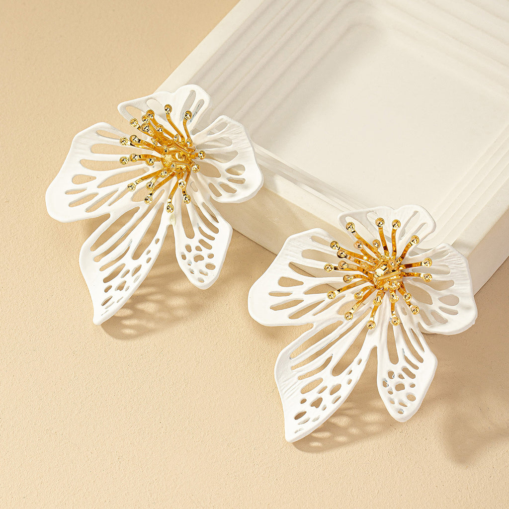 Minimalist Beautiful Flowers Personalized Earrings