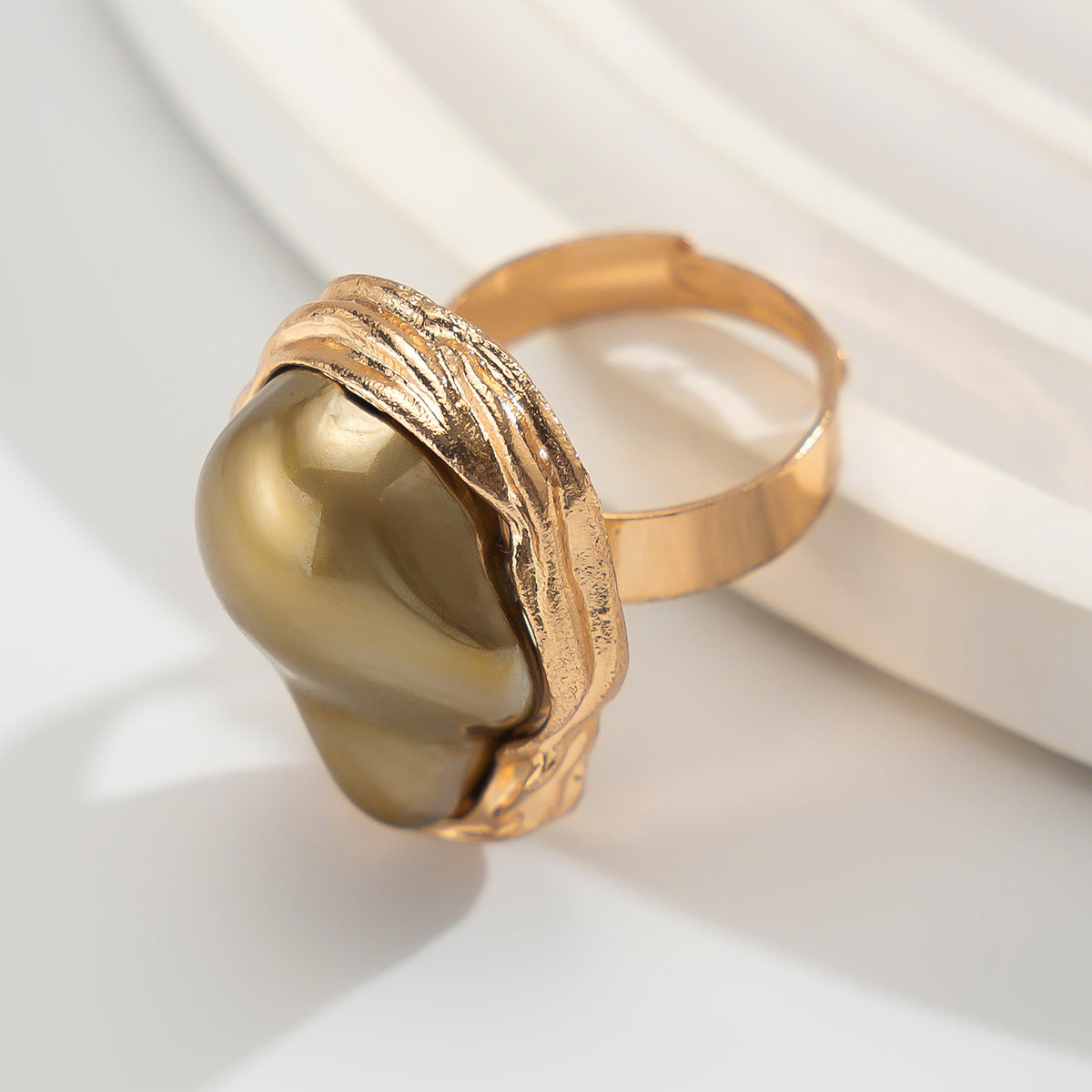 Luxury Baroque Pearl Statement Rings – Timeless Elegance for Modern Women