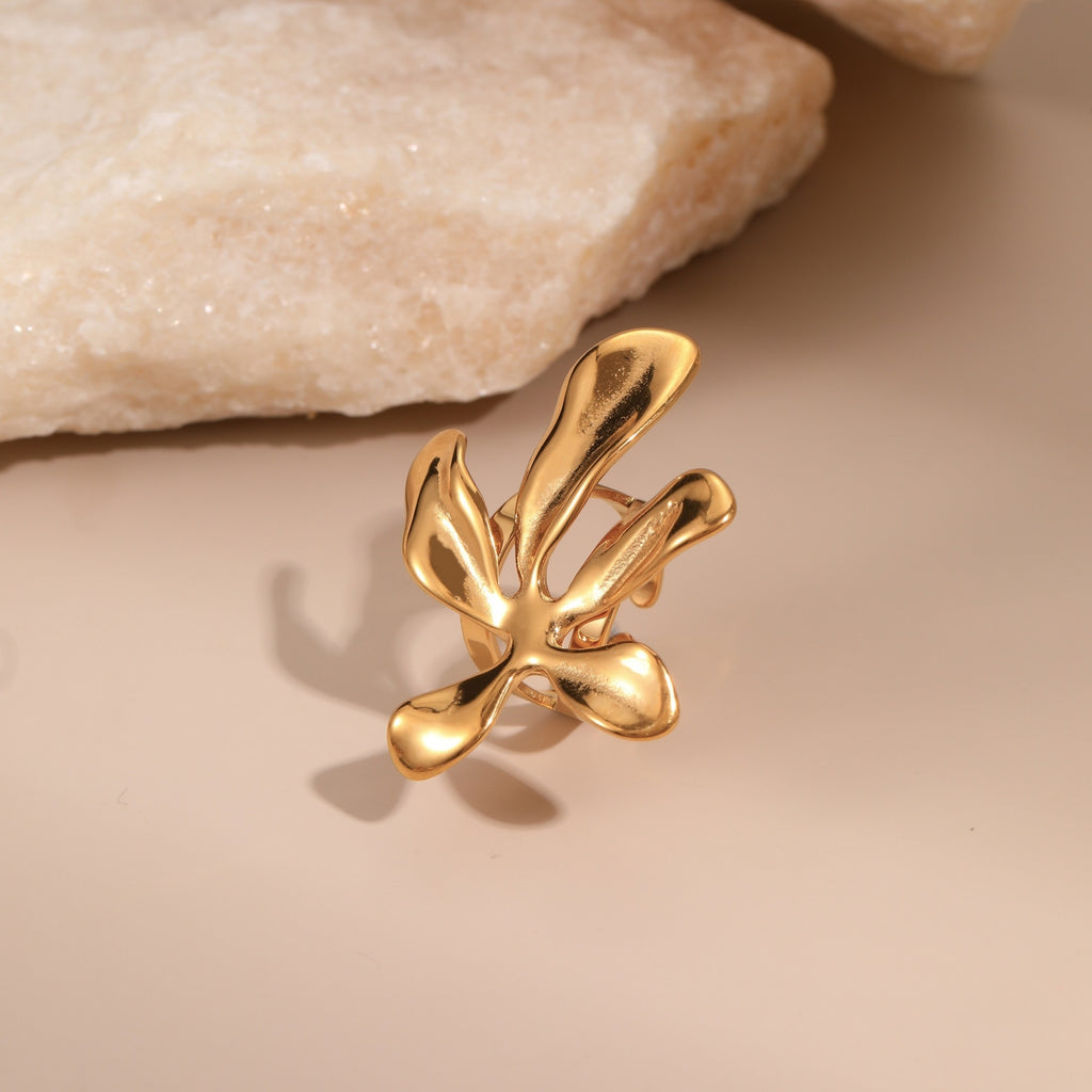 Elegant Gold Flower Jewelry Set – Statement Earrings, Necklace & Ring