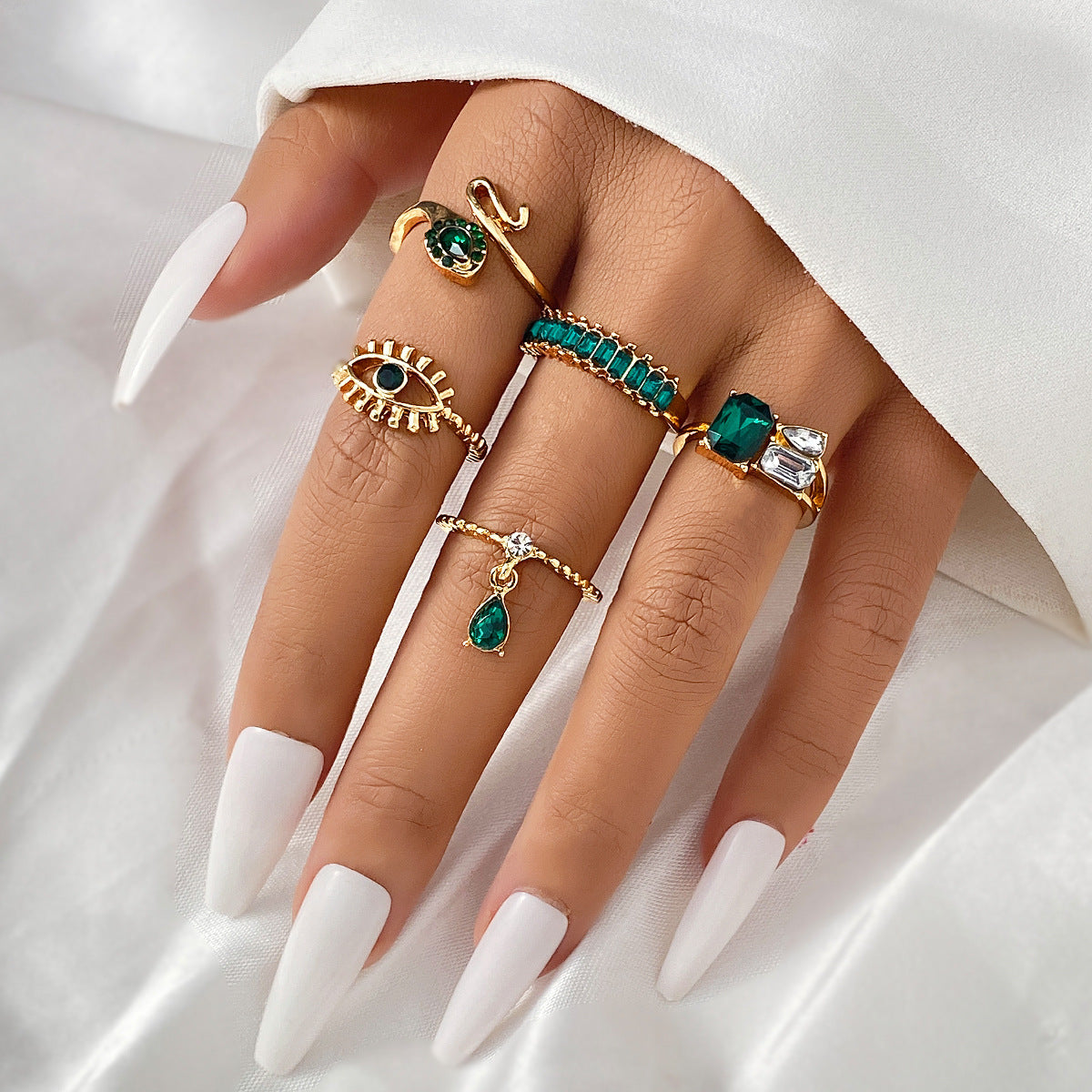 Emerald Gold Rings Set – Elegant Minimal Luxury Jewelry for Women