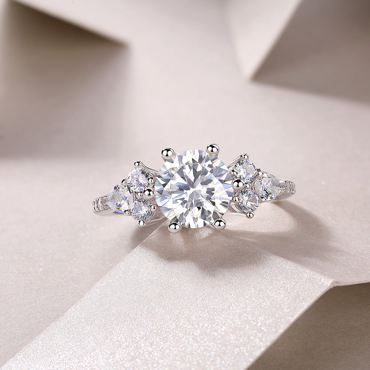 2-Carat Moissanite Ring | S925 Sterling Silver – LUVIA