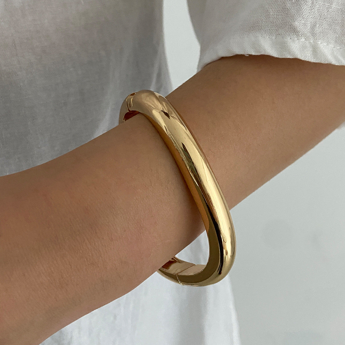 Ombre Acrylic Wide Cuff Bracelet | Modern Art