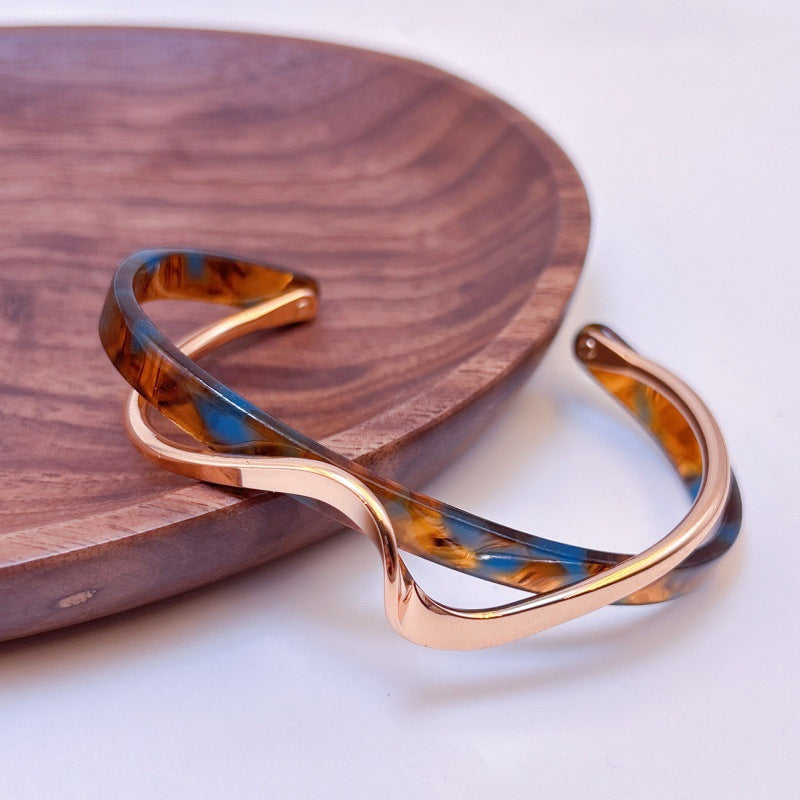 Luxe Curve | Modern Statement Bracelet