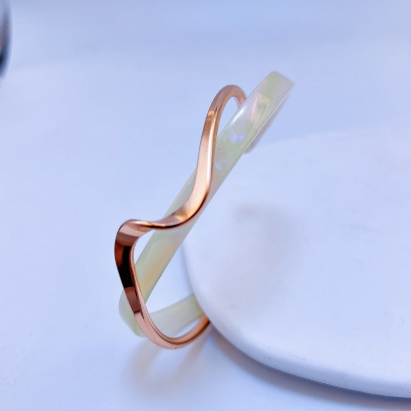 Luxe Curve | Modern Statement Bracelet