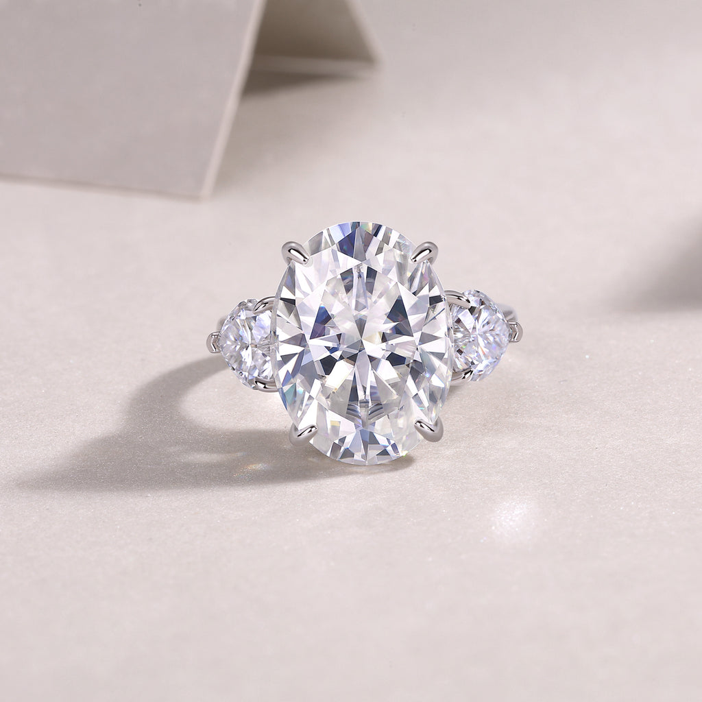 Oval Moissanite Ring – 925 Sterling Silver | Platinum Plated | Sizes 5-9