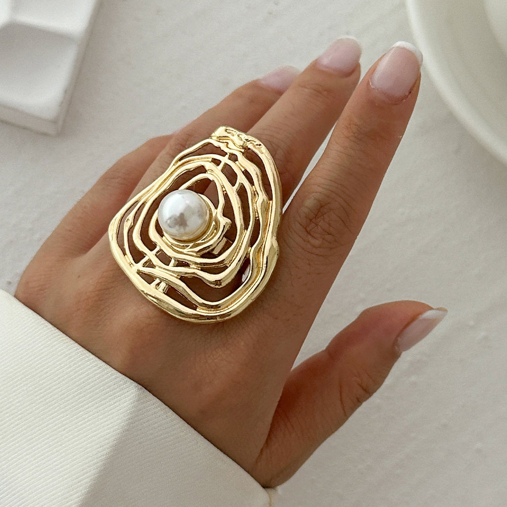 Gold Geometric Pearl Ring for Women – Irregular Winding Statement Ring