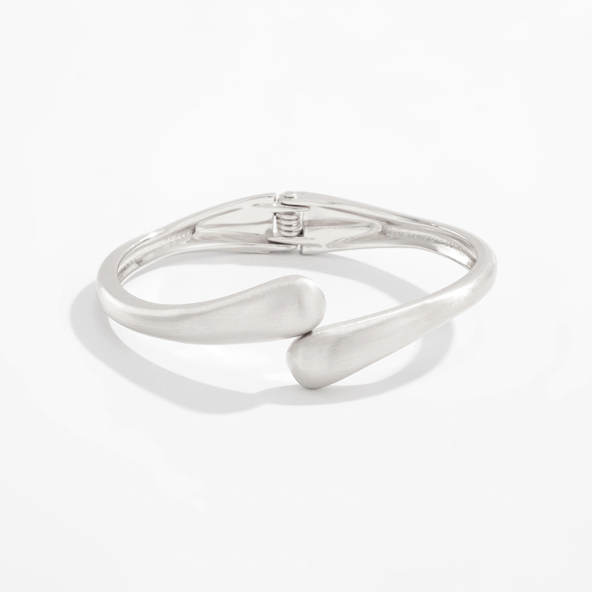 Minimal Spring Cuff Bracelet for Women – Textured Gold Adjustable Bangle