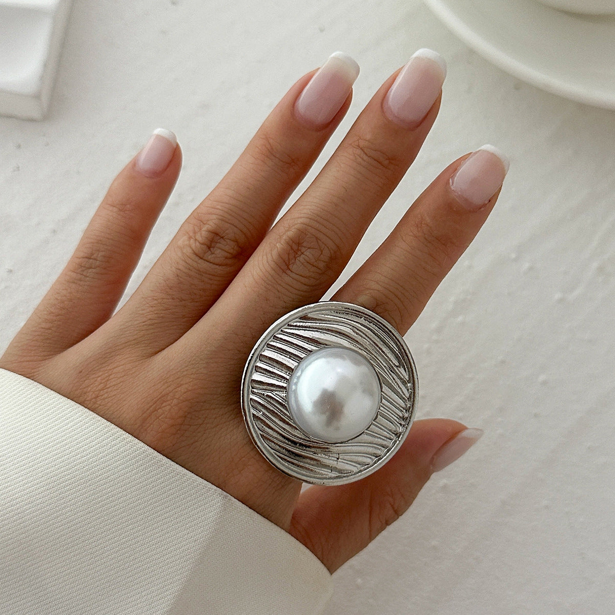 Gold Geometric Pearl Ring for Women – Irregular Winding Statement Ring