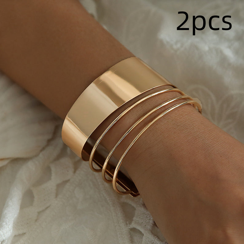 Hollow Metal Cuff Bracelet | Minimal Statement | Luvia