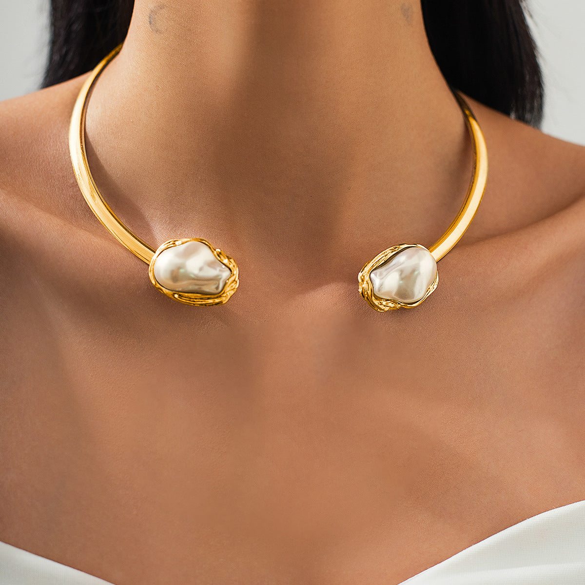 Luxury Gold Baroque Pearl Jewelry Set – Timeless Elegance for Modern Women