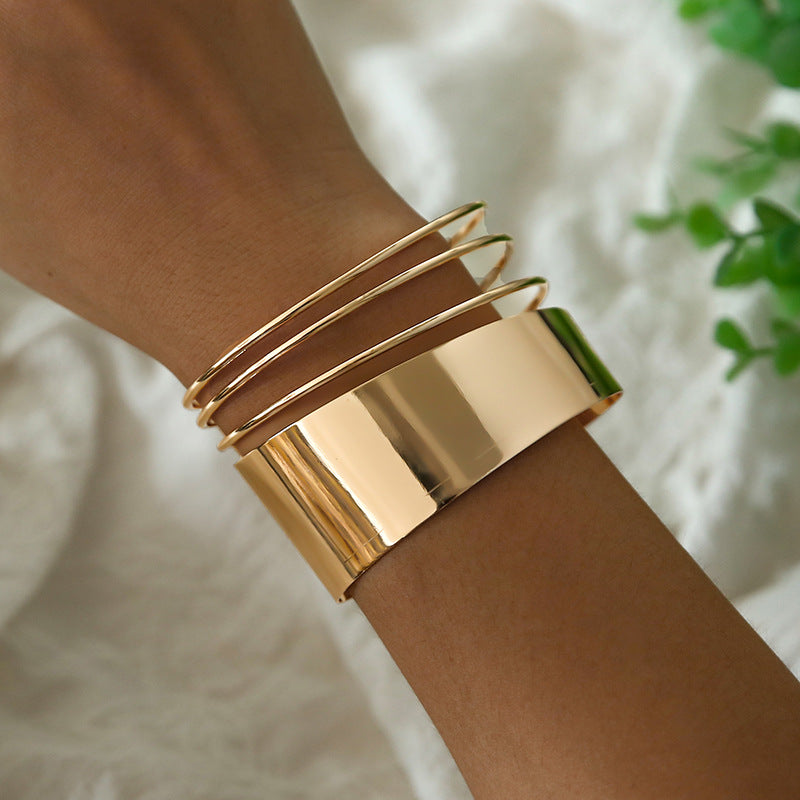 Hollow Metal Cuff Bracelet | Minimal Statement | Luvia